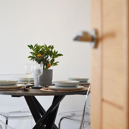 Air Maison - Stunning Beach Front Apartment 포츠머스 외부 사진